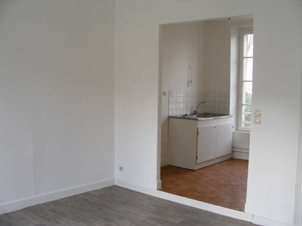 Location Appartement Location d'un appartement F1 à CAEN - 122 rue de bayeux Caen