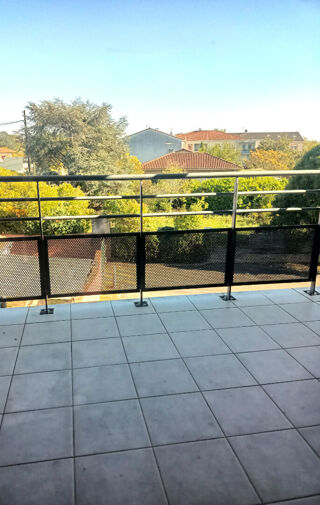  Appartement à louer 2 pièces 45 m²