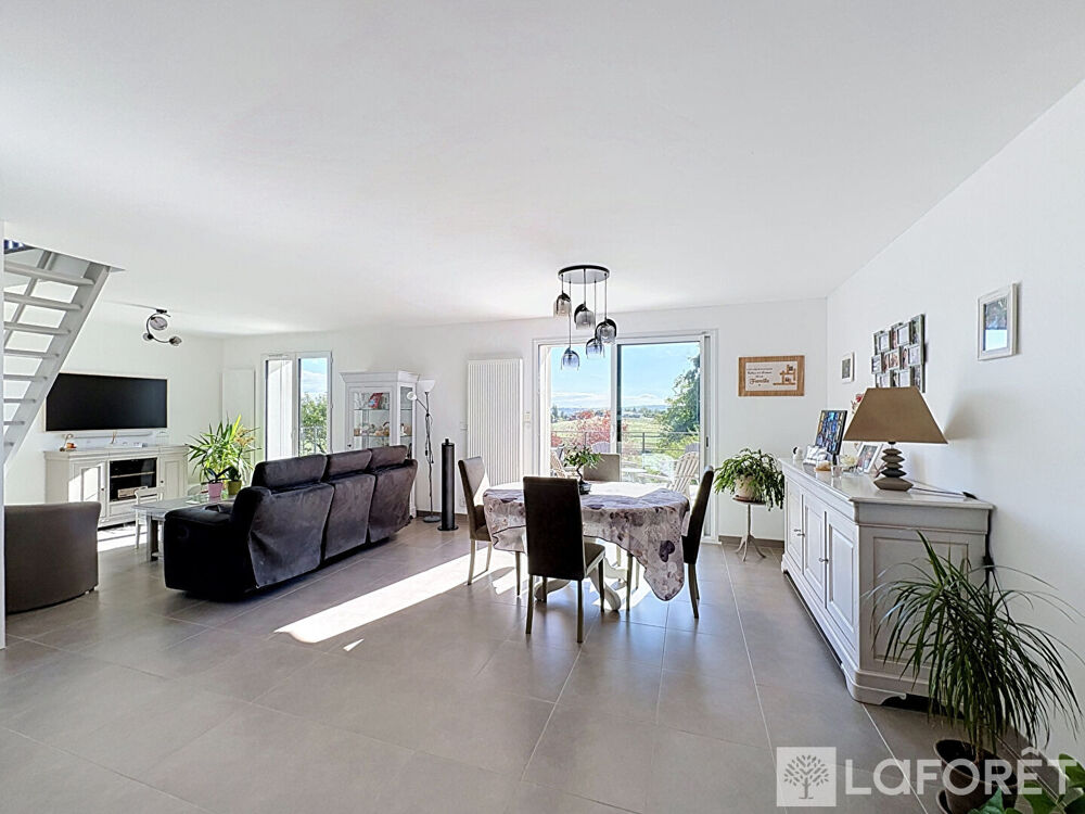 Vente Maison Maison Rochetoirin 5 pièce(s) 125.18 m2 Bourgoin jallieu