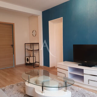  Appartement à louer 3 pièces 52 m²