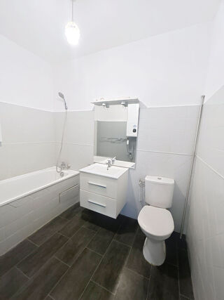  Appartement � louer 2 pi�ces 56 m�