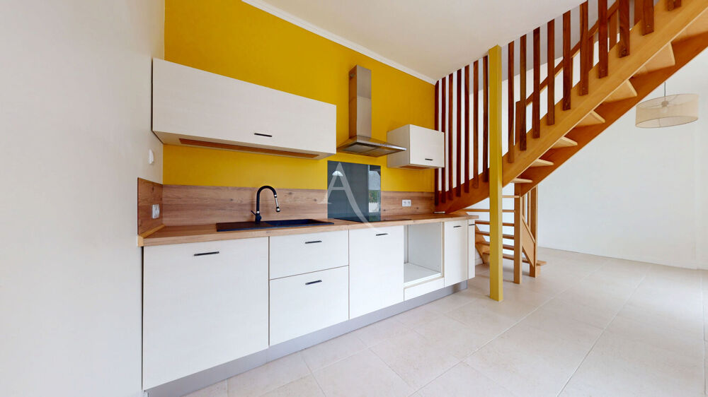 Maison rénovée avec soin 2 chambres, bureau et jardin clos