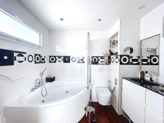  Appartement  vendre 4 pices 84 m