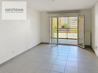 Vente Appartement A vendre : Appartement 3 piècesà Toulon +garage- Secteur Saint Roch Toulon