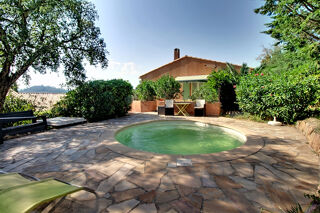 Vente Maison A VENDRE - Maison Vidauban 5 pièces 100 m2 - Terrain 820 m2 - Piscine Vidauban