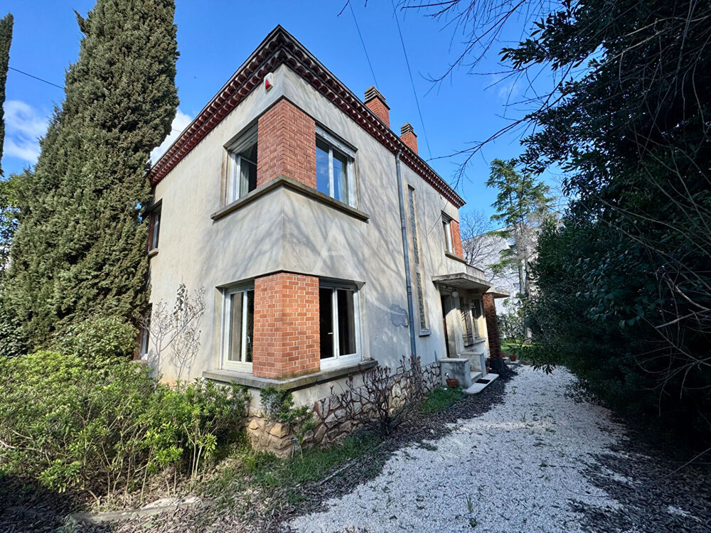 Maison Nimes 6 pièce(s) 150 m2