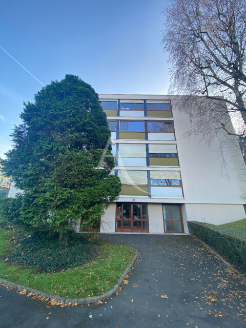 Local d'activité Montgeron 2 pièce(s) 45,06 m2 925 91230 Montgeron