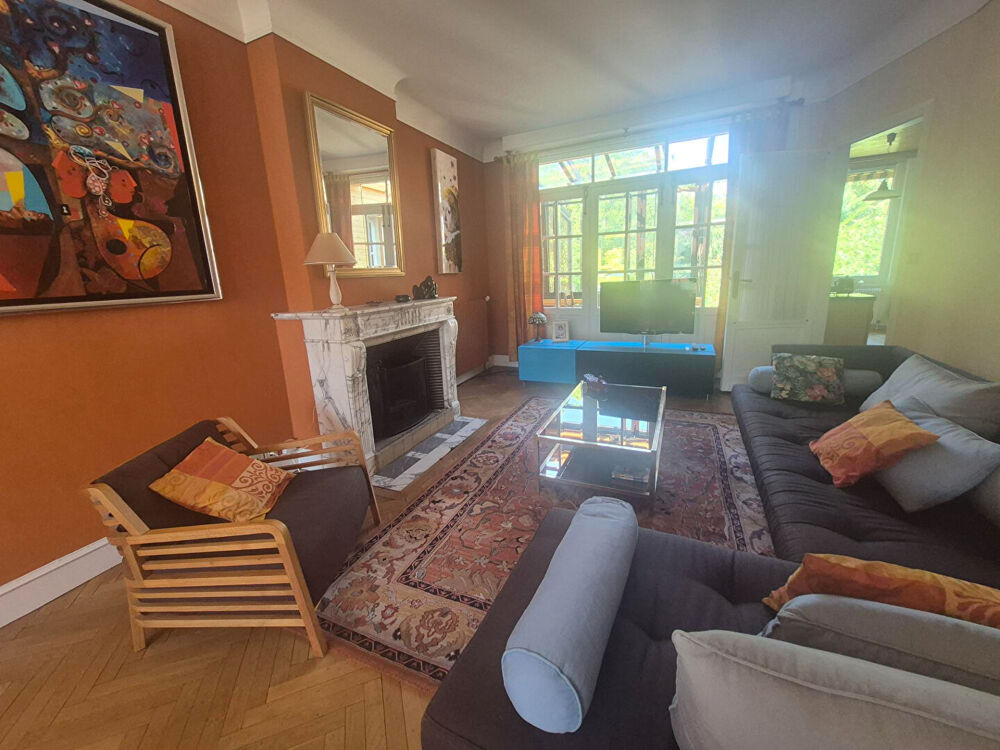 Vente Maison Maison bel étage de caractère avec grand jardin arboré et garage. Marcq en baroeul