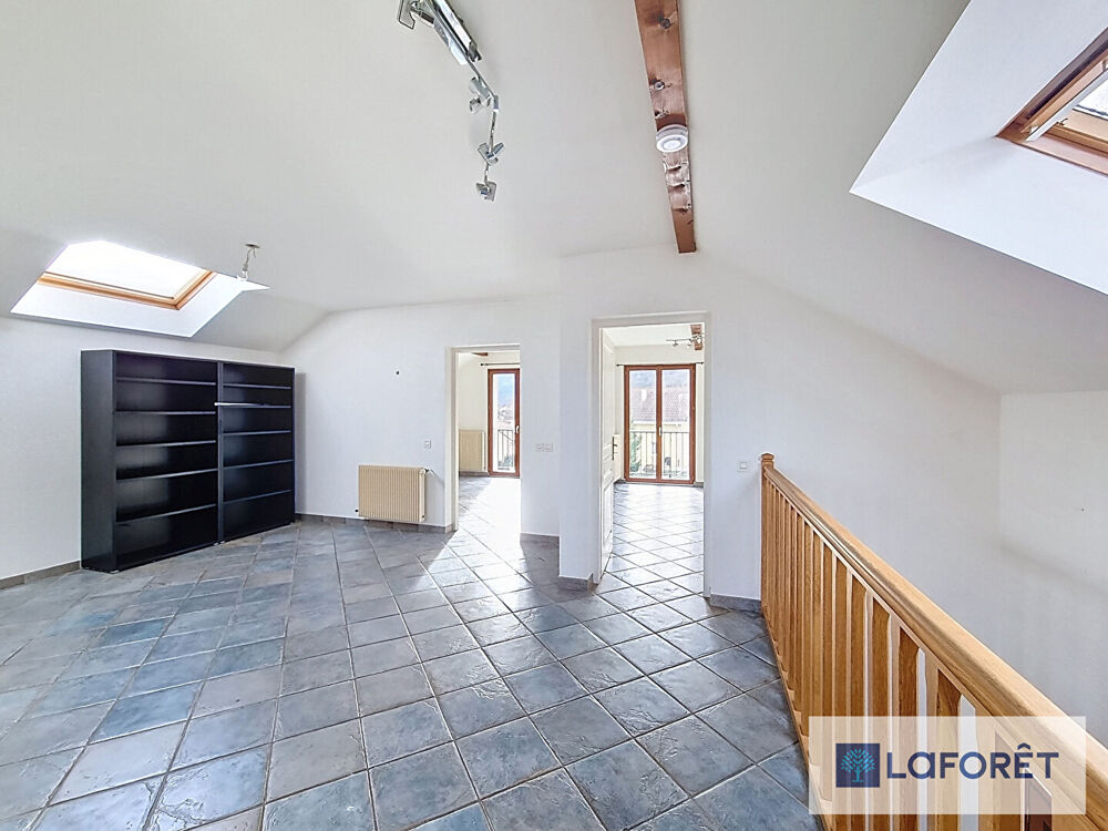 � vendre  Maison P�ron (01630)