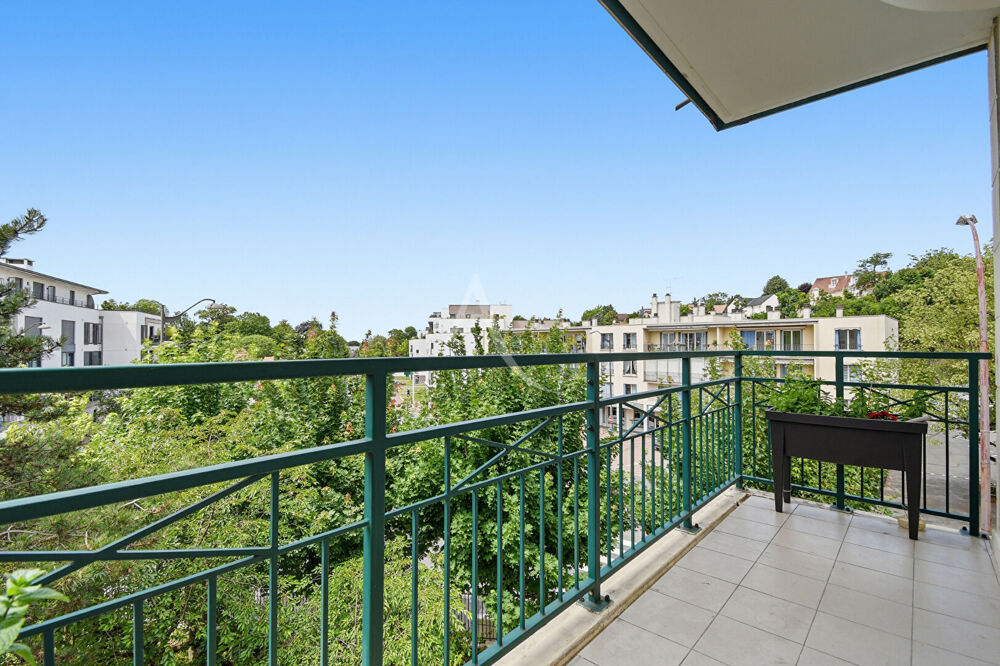 Vente Appartement RUEIL MALMAISON Appartement  4 pièces 81.11 m2 Rueil malmaison