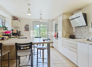  Maison � vendre 8 pi�ces 136 m�