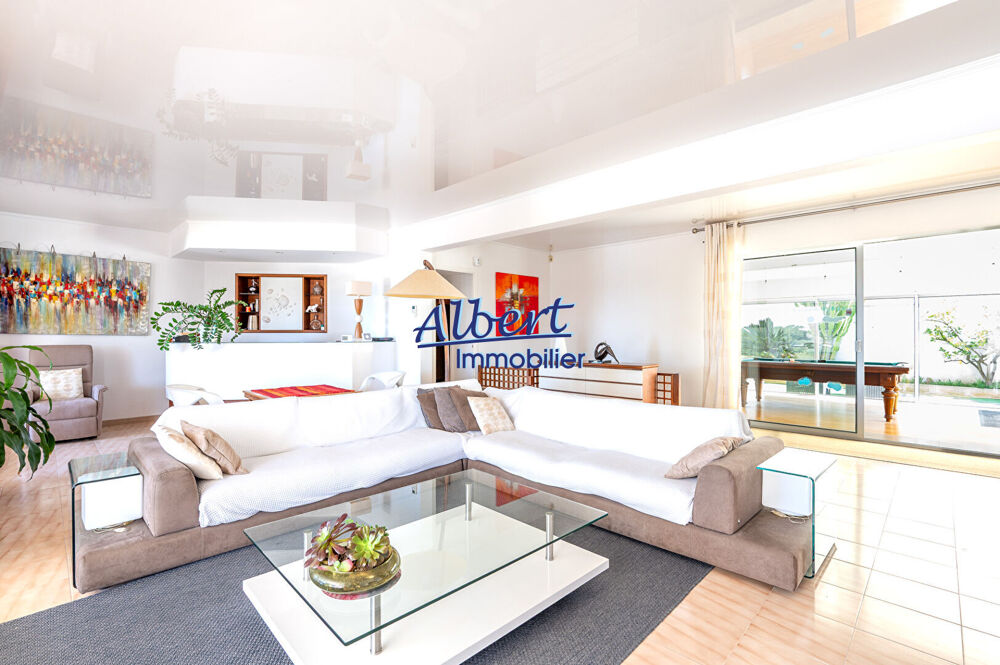 Vente Maison Villa Sanary Sur Mer 7 pièce(s) 310.48 m2 Sanary sur mer