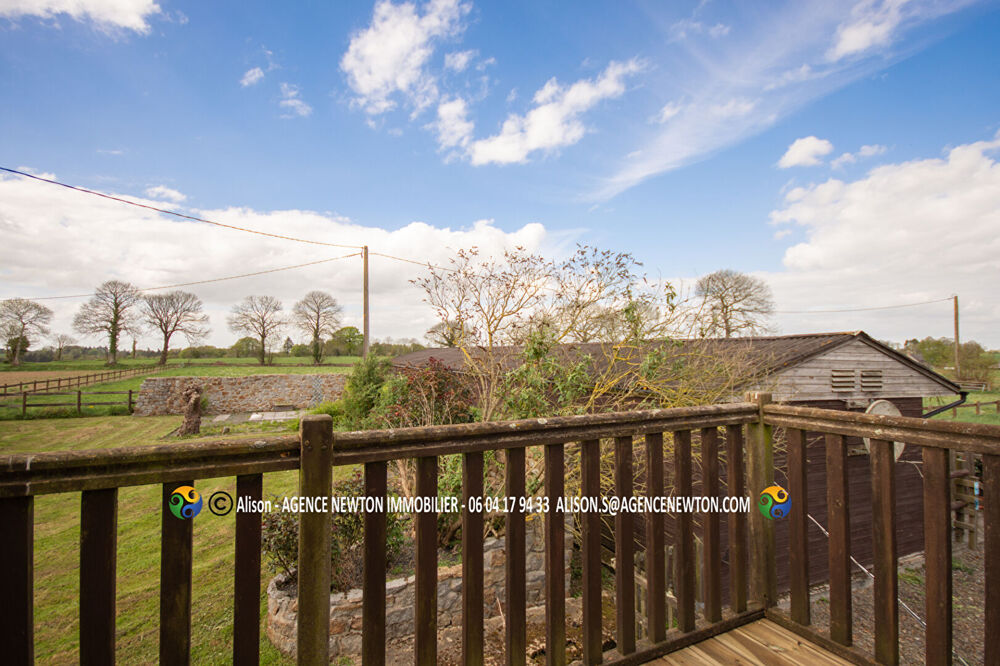Vente Maison SOUS-COMPROMIS - ILLE ET VILAINE, BRETAGNE, près de Saint-James, maison de campagne individuelle de 3 chambres, écuries, 8340m2 Saint georges de reintembault