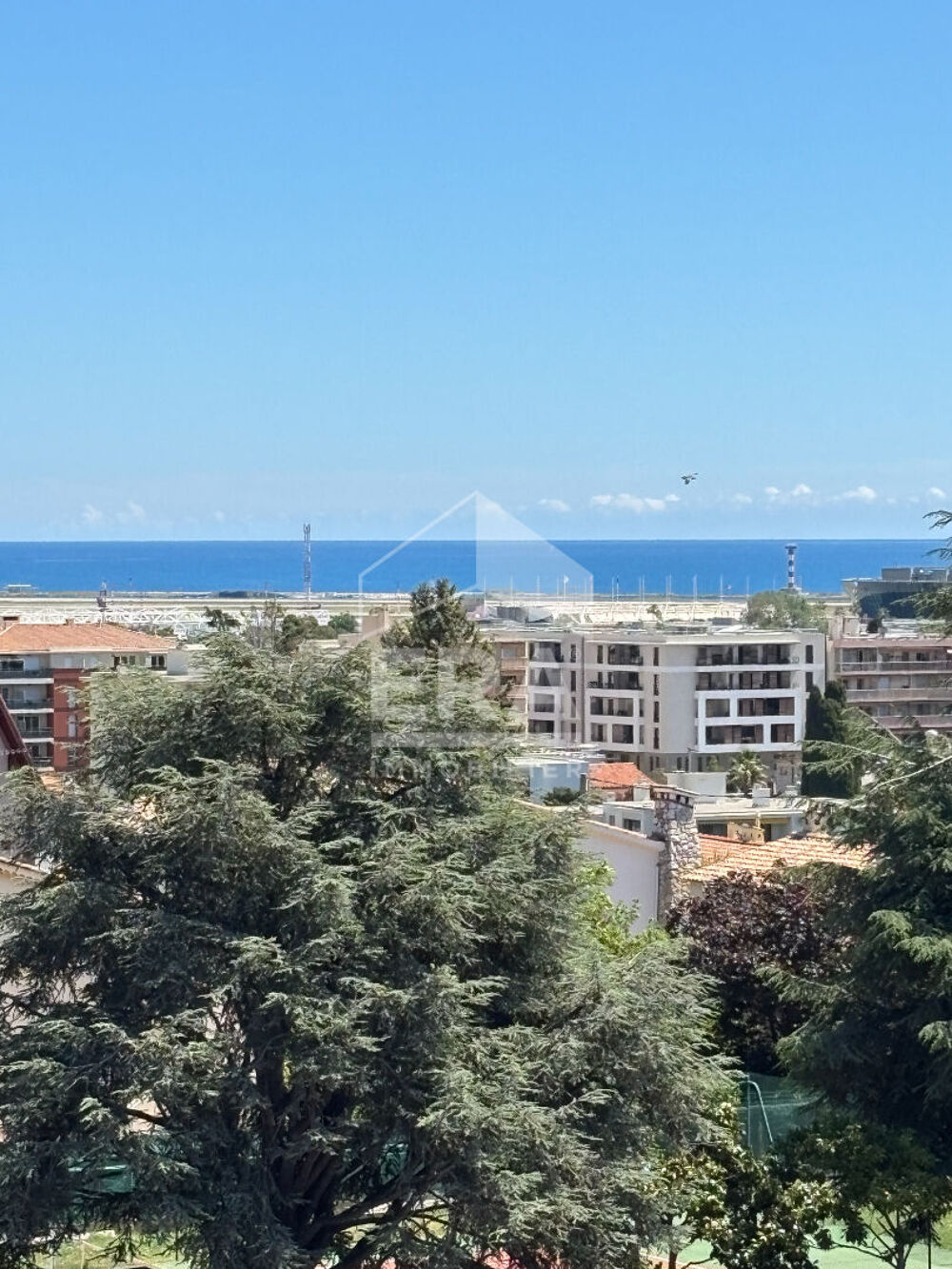 Vente Appartement Beau T2 en Dernier étage avec vue mer Saint laurent du var