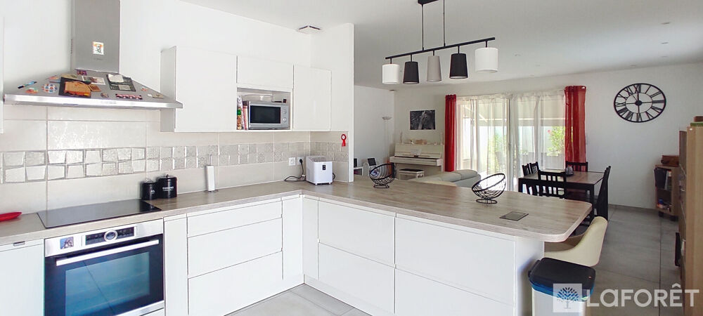 Vente Maison Maison Plain pied  piscine, 3 chambres, Tignieu-Jameyzieu Tignieu jameyzieu
