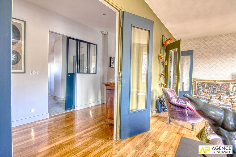 Versailles Notre-Dame Boulevard de la Reine - Appartement 6 pièces 151 m² carrez situé au 3ème étage avec ascenseur, cave et pa