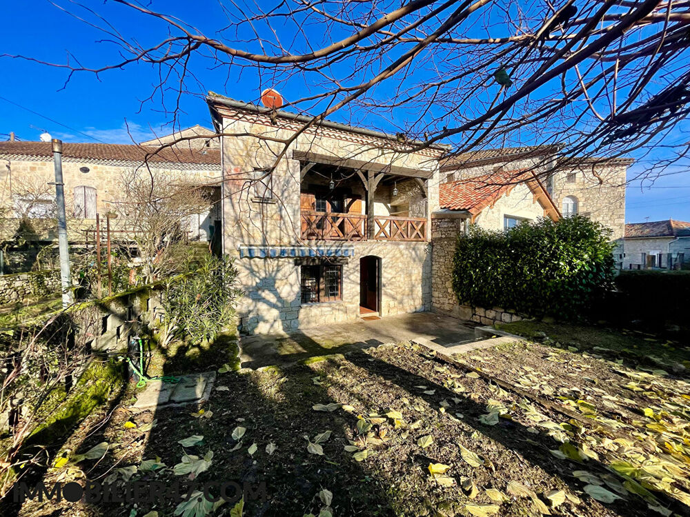 MAISON DE VILLAGE EN PIERRE AVEC JARDIN