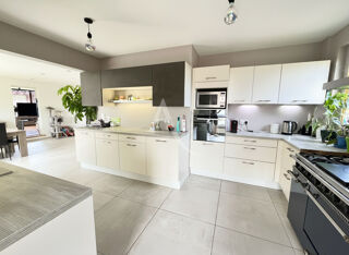  Maison à vendre 8 pièces 195 m²