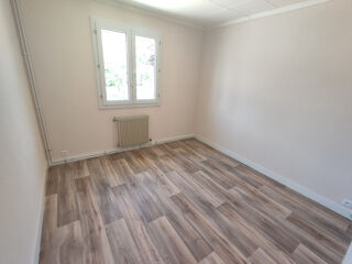  Maison à louer 4 pièces 85 m²