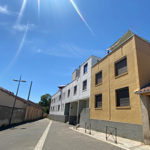   Appartement T3 avec terrasse et garage Centre-ville de Cahors Appartement - 3 pièce(s) - 71 m²