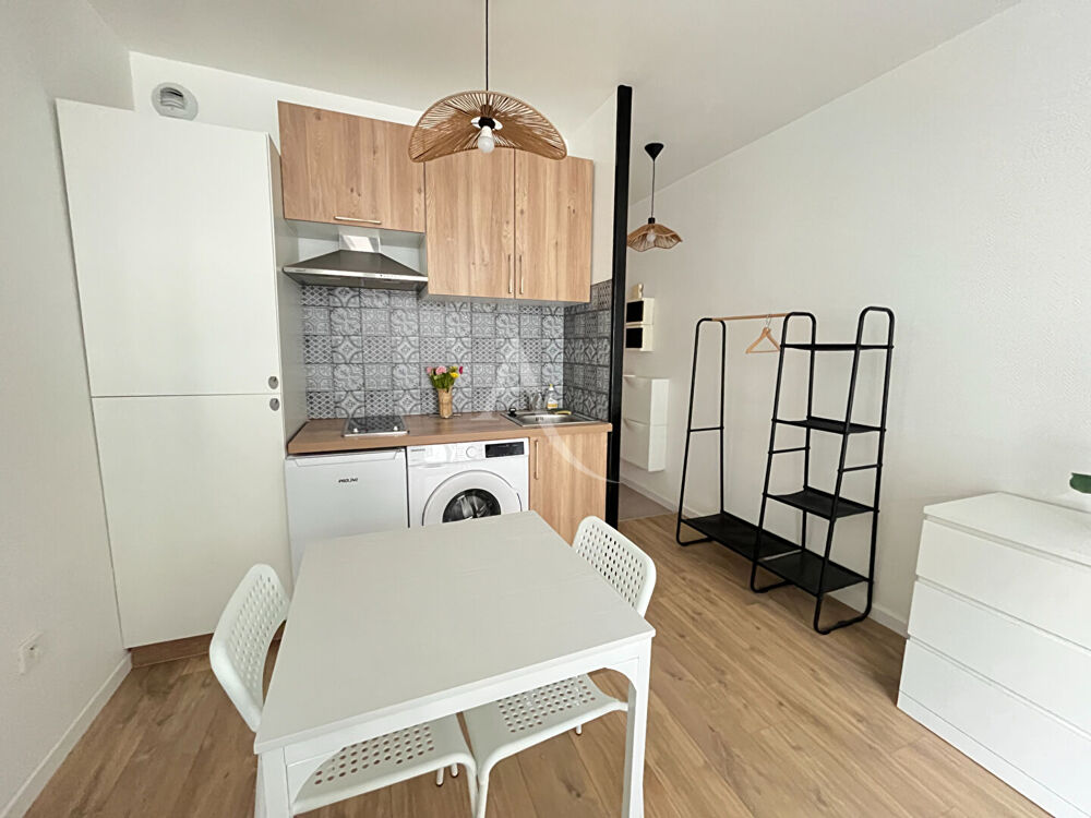 Location Appartement TYPE 1 MEUBL�, REIMS - HYPER CENRE Reims