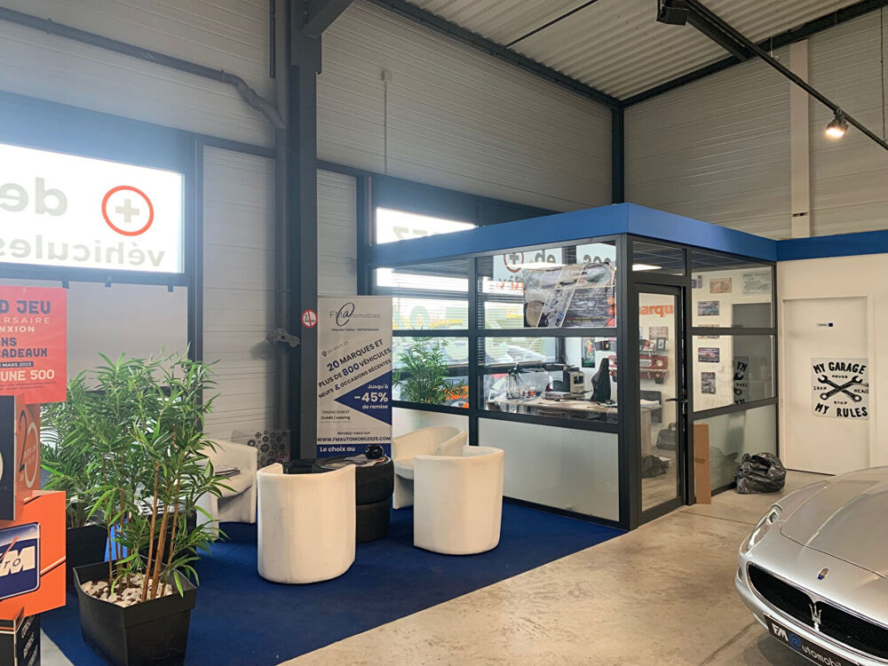   Local commercial Besançon Ouest 479m² 
