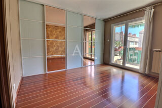  Appartement � vendre 5 pi�ces 146 m�