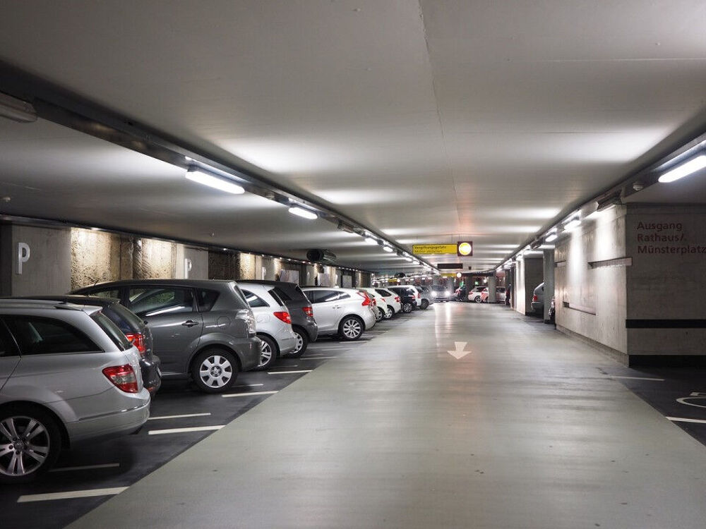 Location Parking/Garage EMPLACEMENT DE PARKING EN SOUS-SOL Montreuil