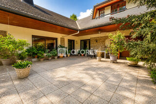  Maison à vendre 10 pièces 309 m²