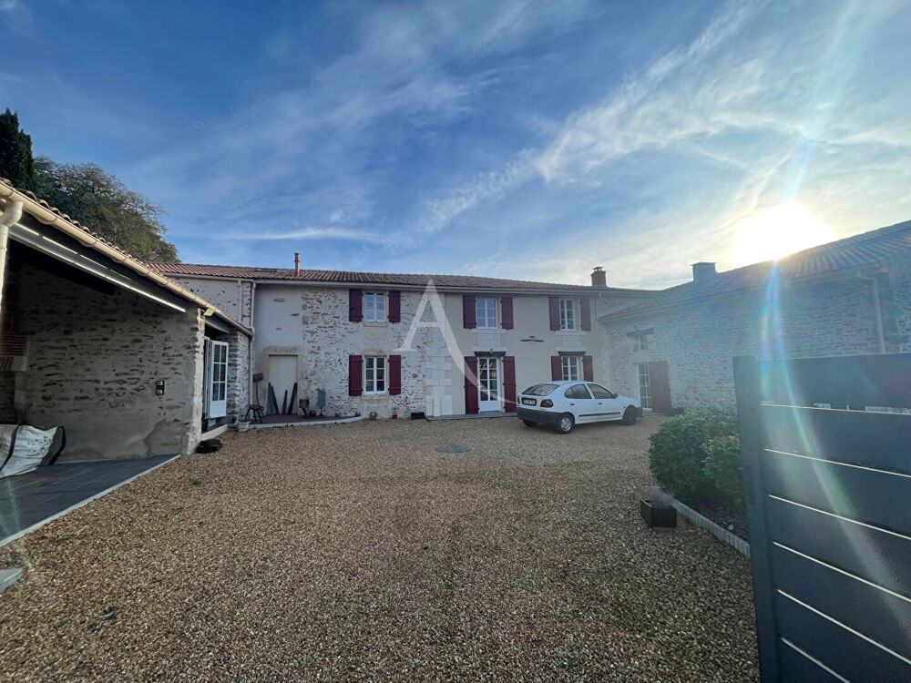 Maison 5 pièces 171 m² · à Serigne · 171 m² · 302 000 €