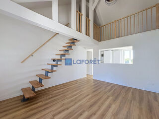  Immeuble à vendre 11 pièces 160 m²