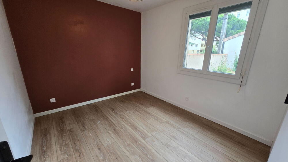 Maison de plain-pied avec garage, terrasse et jardin ? 6 chemin de l'Ouest