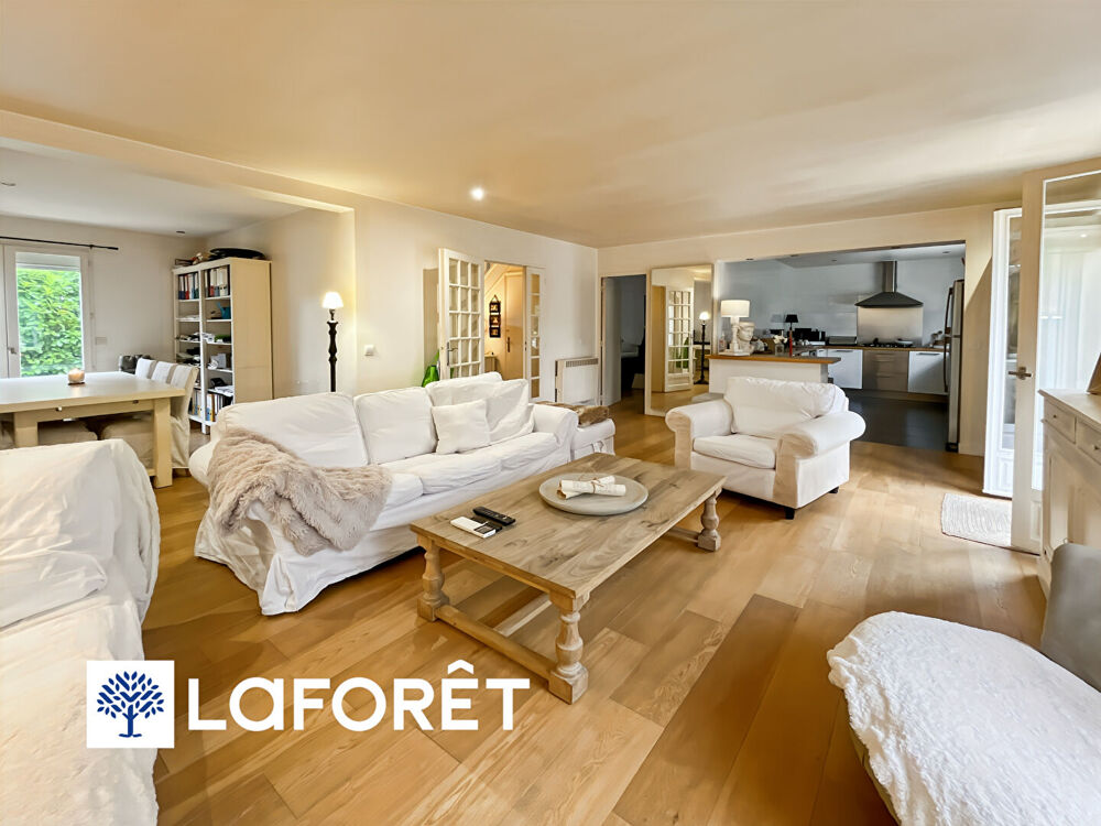VIRY-CHATILLON : Charmante maison familiale alliant confort, espace et tranquillité- Référence 3720