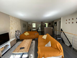  Maison à louer 6 pièces 154 m²