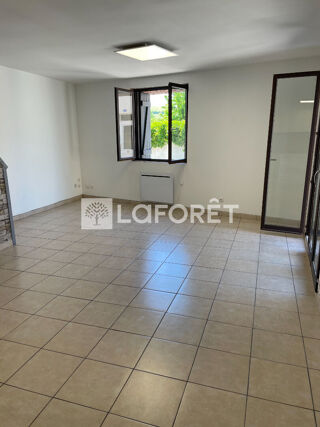 Maison  louer 3 pices 79 m