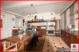  Maison � vendre 9 pi�ces 260 m�