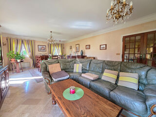  Maison � vendre 6 pi�ces 207 m�