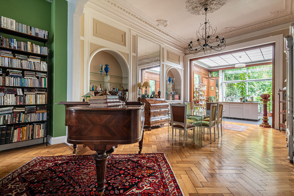 Maison 8 pièces 332 m² · à Roubaix · 332 m² · 549 000 €