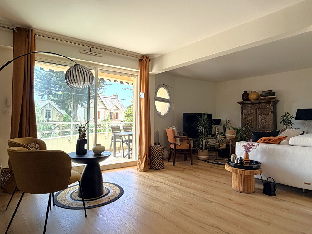 Vente Appartement PORNICHET CENTRE - APPARTEMENT T3 RÉNOVÉ - PLAGE & COMMERCES À PIED - PARKING SÉCURISÉ Pornichet