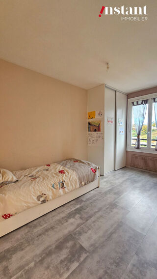  Appartement � vendre 4 pi�ces 79 m�