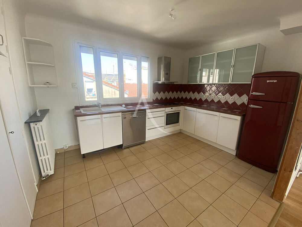 Appartement Drancy 4 pièce(s) 79.75 m2 au pied du RER Le Bourget