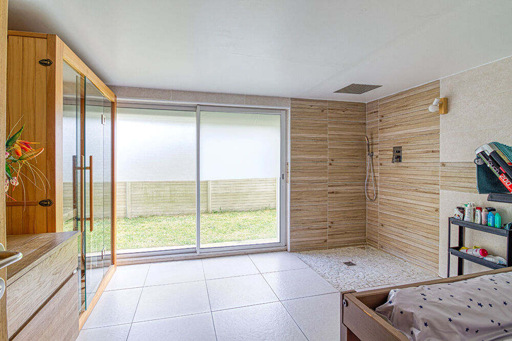 Vente Maison Maison Gravelines 6 pièce(s) 143 m2 Gravelines