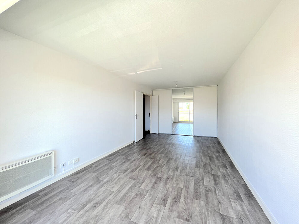 A LOUER APPARTEMENT 2 PIECES AVEC BALCON - SECTEUR BORDEAUX QUARTIER NANSOUTY