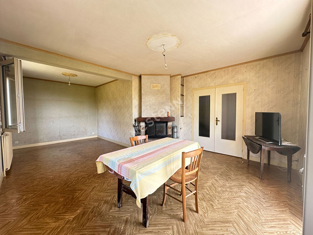 Vente jolie maison avec deux chambres, construction sur sous-sol avec garages à LUCEAU (72500)