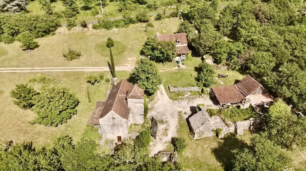 Vente Maison Propriété avec 2 maisons , dépendances sur GR65 Saint jean de laur