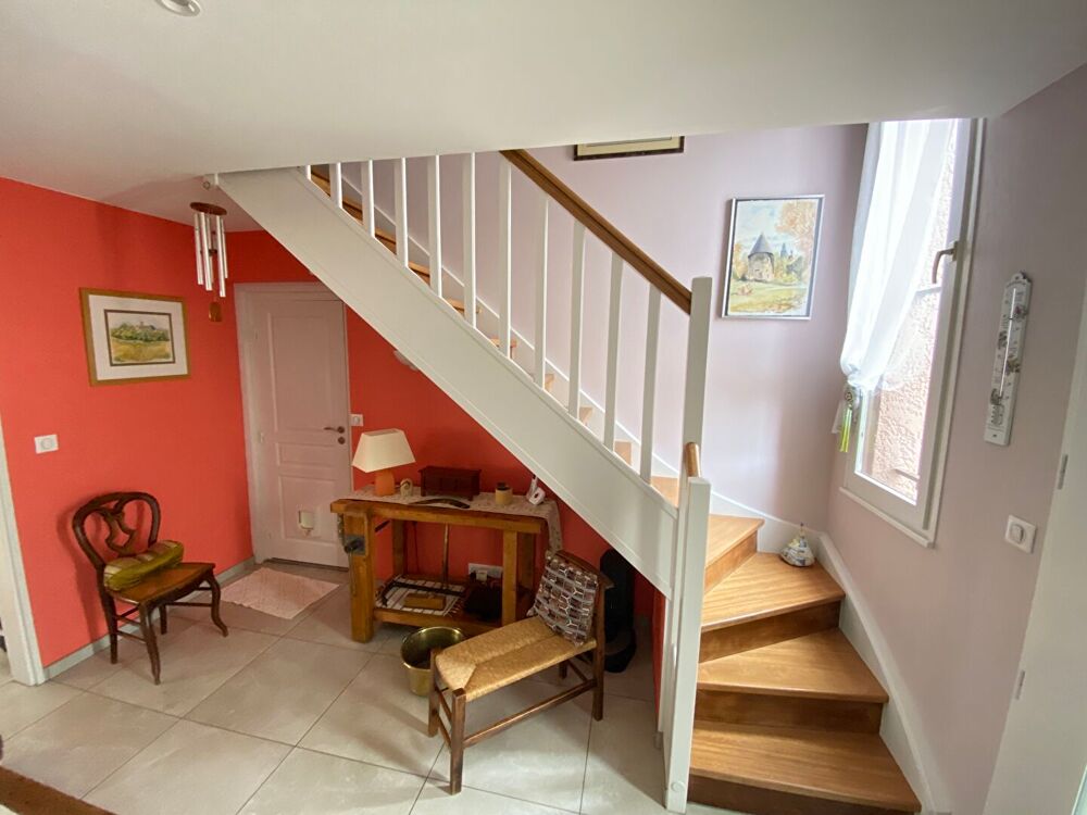 Vente Maison Maison Nanteuil Les Meaux 6 pièces 146 m2 +25 m² studio indépendant, stationnement, jardin. Nanteuil les meaux