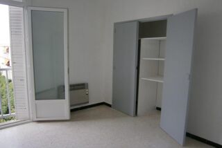  Appartement à louer 4 pièces 74 m²