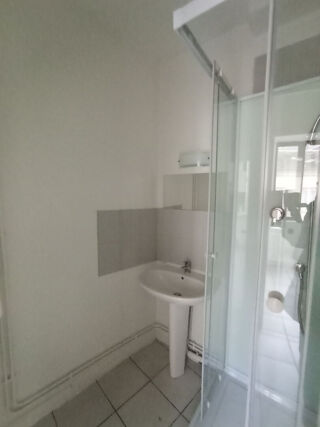  Immeuble � vendre 10 pi�ces 130 m�