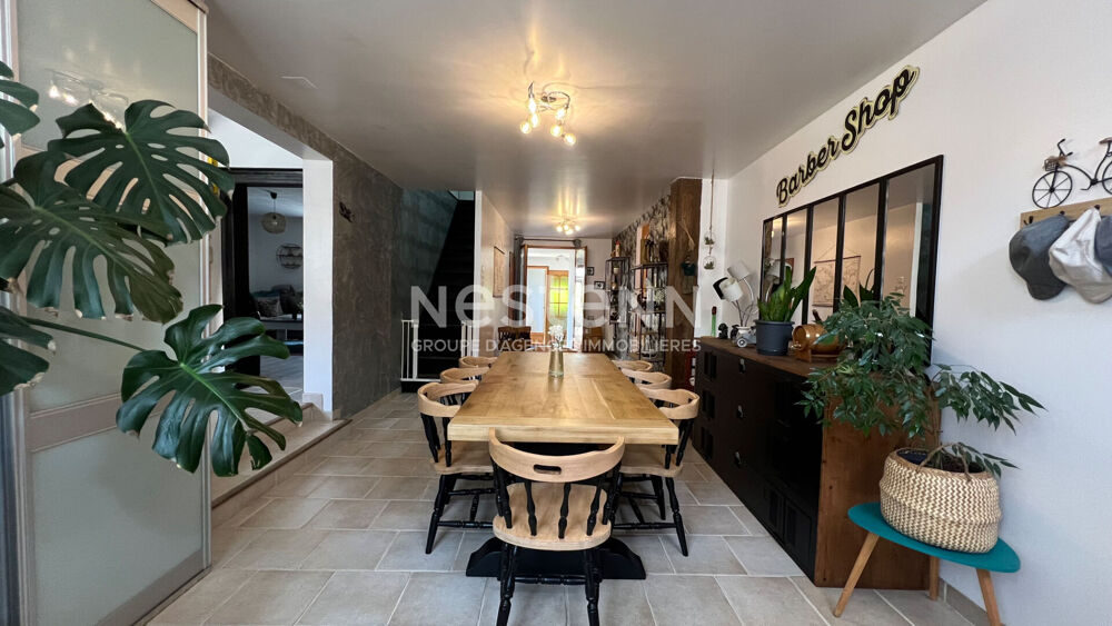 FAINS VEEL : Maison 9 pièces , 5 chambres, garage, jardin, proche des commerces