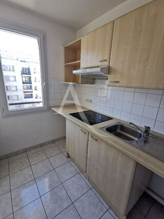 Location Appartement T2 36m² + BALCON + PARKING - CERGY LE HAUT Cergy